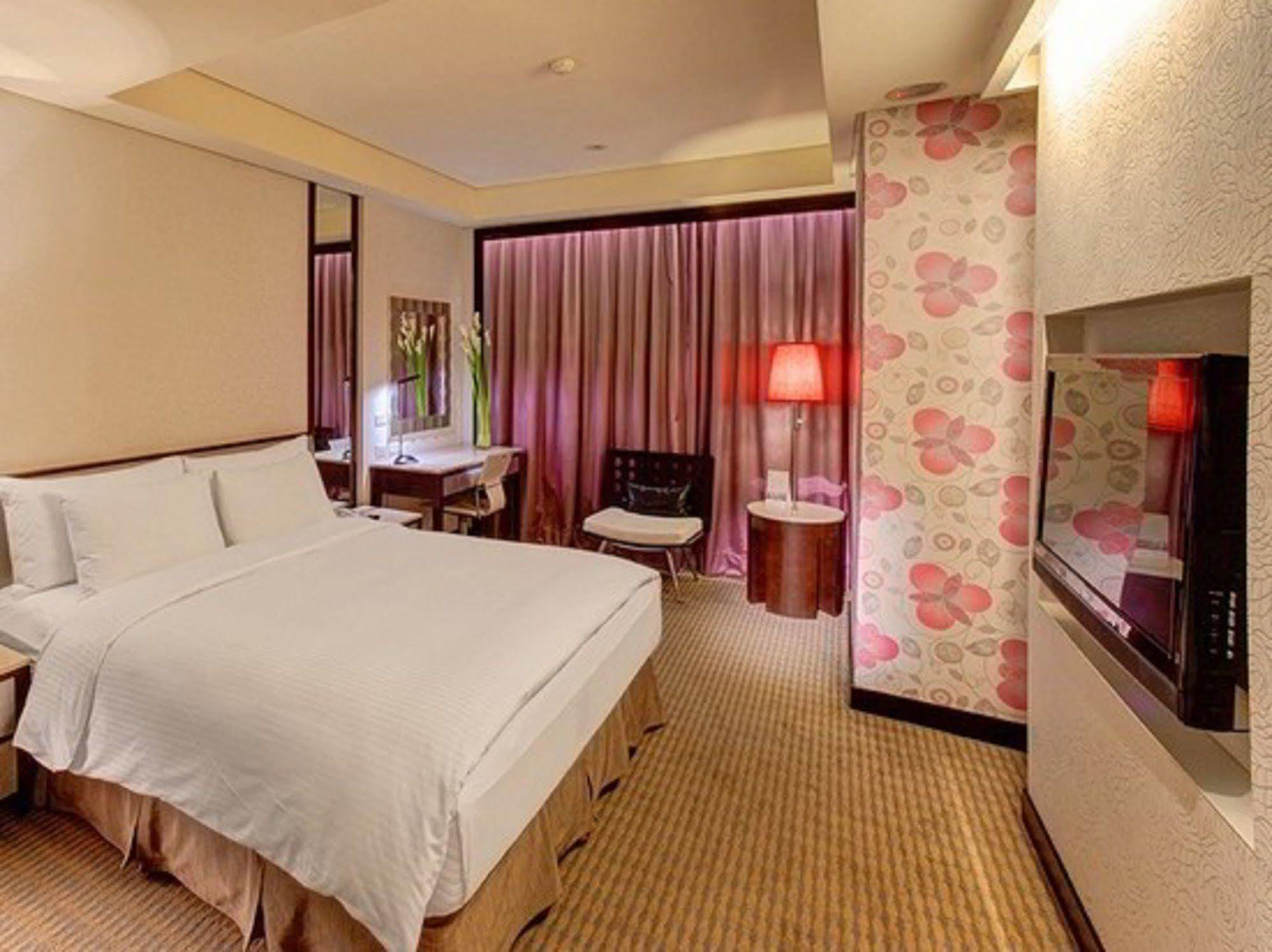 Hej Taipei Arena Hotel Eksteriør billede